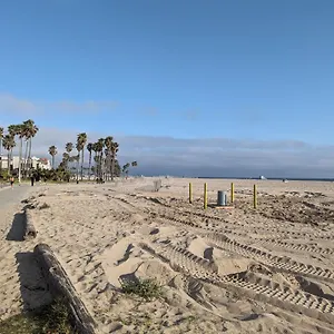Apartment 2bedroom With Den And 2ba 4 Blocks To Santa Monica